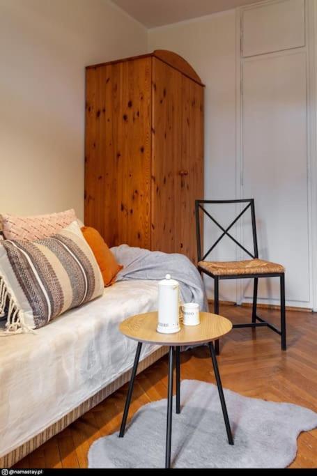 Spacious Retro Flat Close To National Stadium Warsawa Bagian luar foto