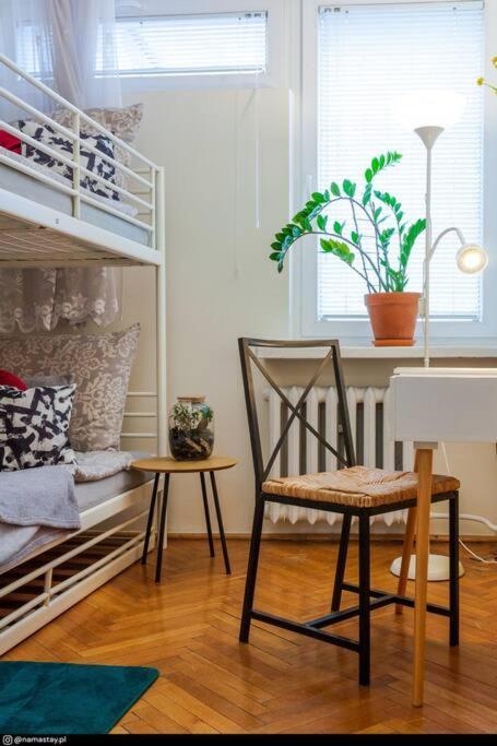 Spacious Retro Flat Close To National Stadium Warsawa Bagian luar foto