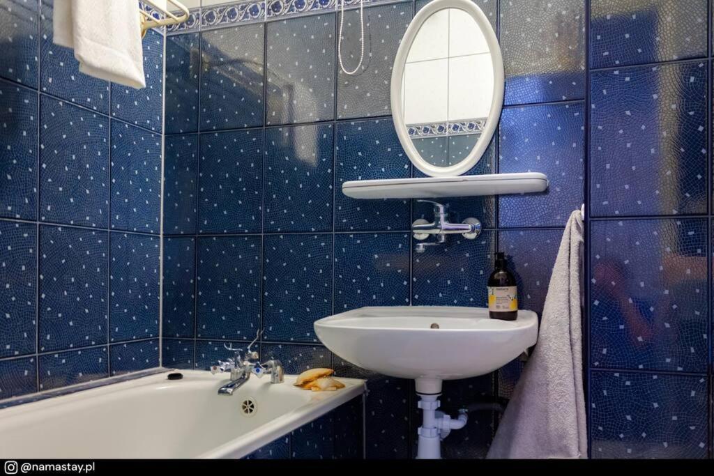 Spacious Retro Flat Close To National Stadium Warsawa Bagian luar foto